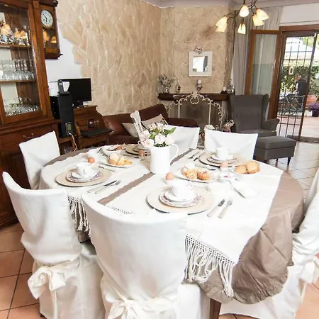 לינה וארוחת בוקר Fiori E Lanterne