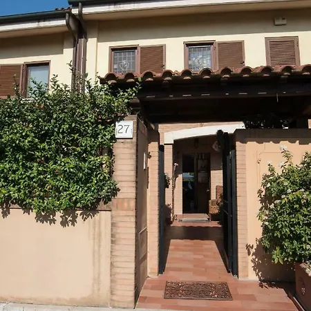 Fiori E Lanterne فندق مبيت وإفطار روما