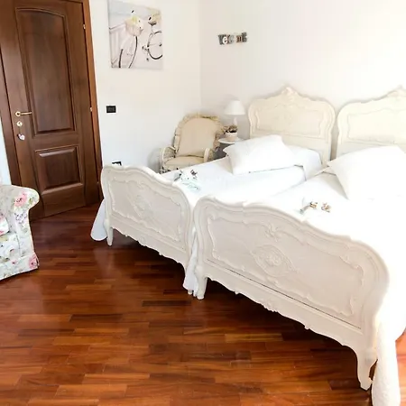 Fiori E Lanterne فندق مبيت وإفطار روما